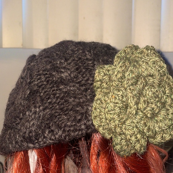 NWOT knitted deep brown slouchy cap with olive green flower accent. By Mojo Spa. - Picture 2 of 8
